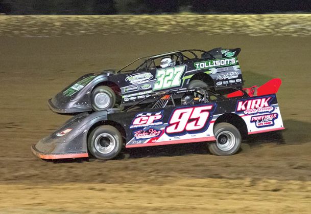 Winona native shines at Columbus Speedway Friday