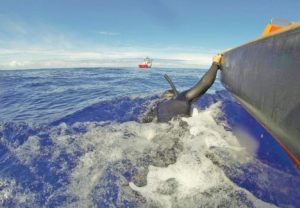 Ocean debris left by jet depends on angle, speed