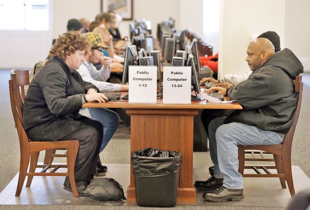 Homeless people need libraries, and libraries need them, too