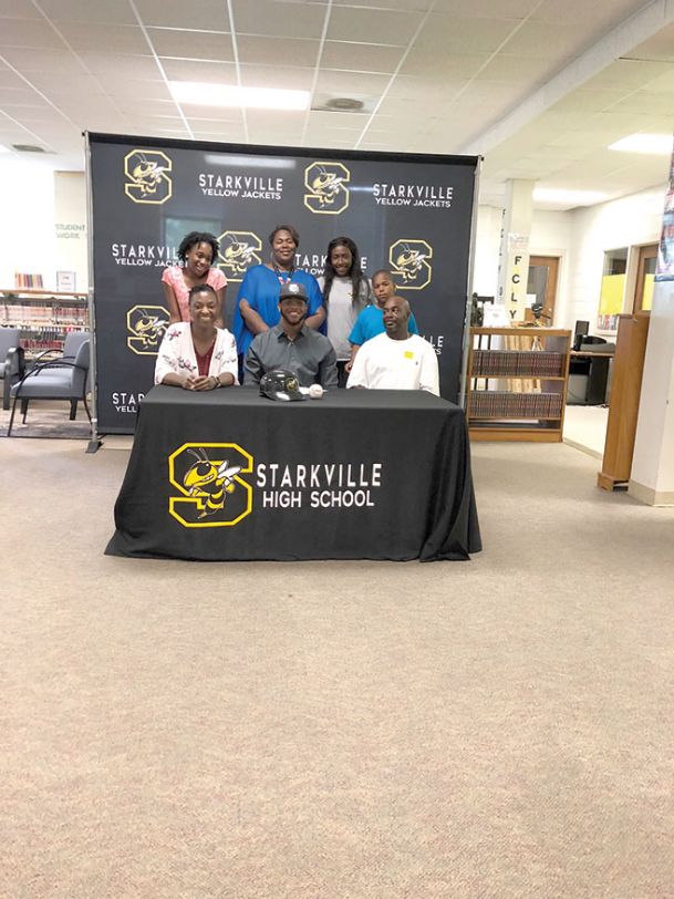 Starkville High’s Evans signs with Holmes C.C.