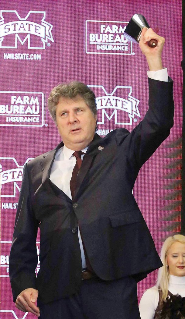 Leach starts MSU tenure by crediting coaches before him - The Dispatch