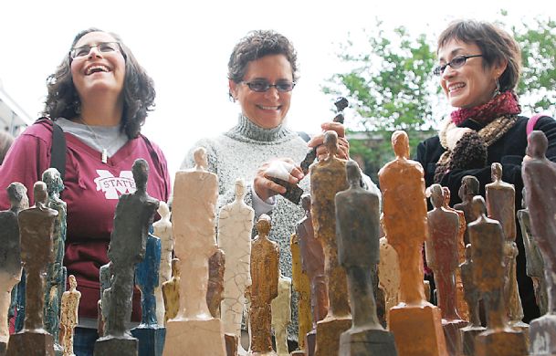 Weather cooperates for Starkville’s Cotton District Arts Festival