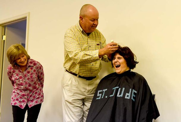 Act of love: Shave your head before prom? If the reason is good enough …