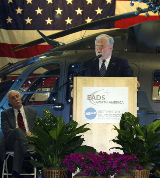 EADS North America CEO survives Alaska plane crash; ex-senator killed