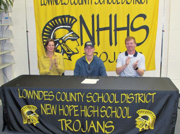 New Hope’s Crosson signs with Mississippi Gulf Coast C.C.