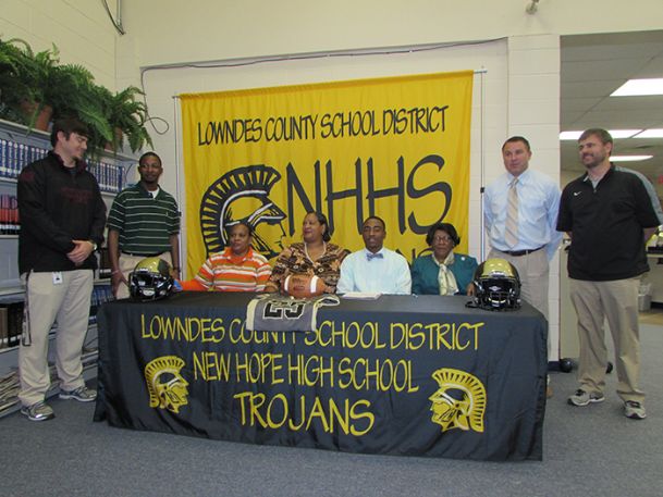 Five New Hope players set college plans