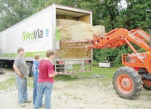 Macon hay: Mennonites respond to Ohio drought victims