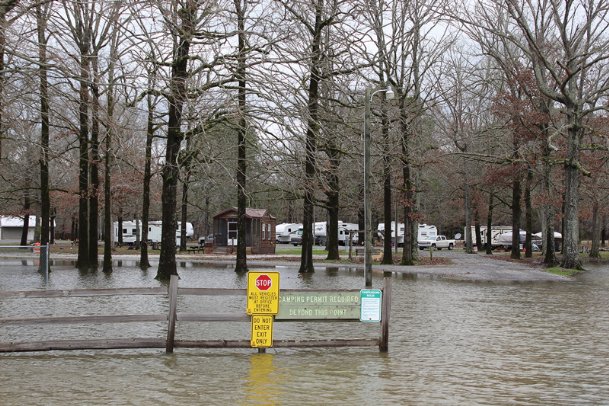 County officials back down from evacuation warning around Okt. Co. Lake