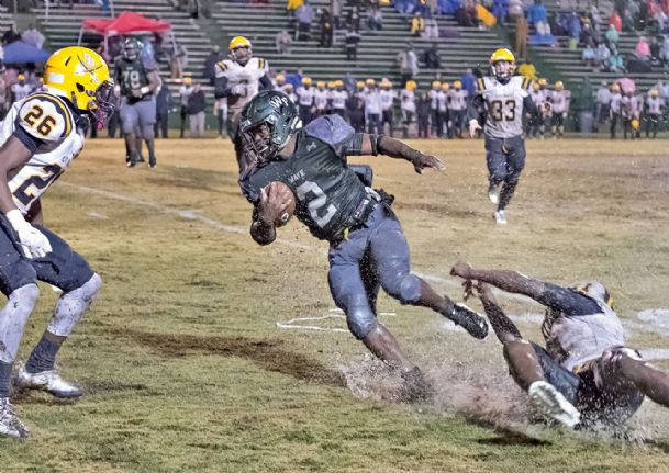 West Point offensive line paves way to Hattiesburg