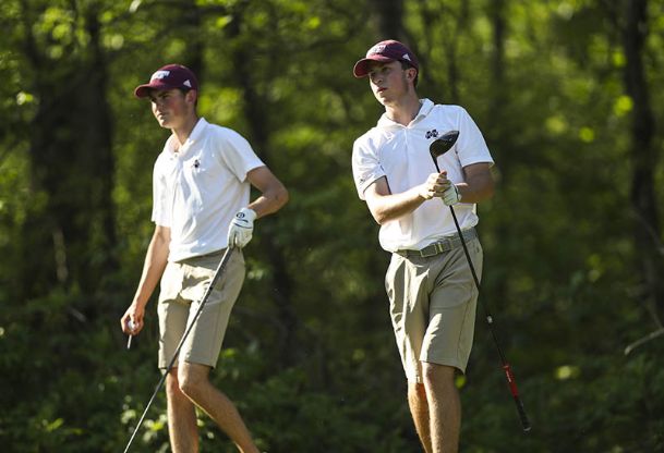 Nicknames, card games and grilled pineapple: How the Mississippi State men’s golf team built a ‘family atmosphere’