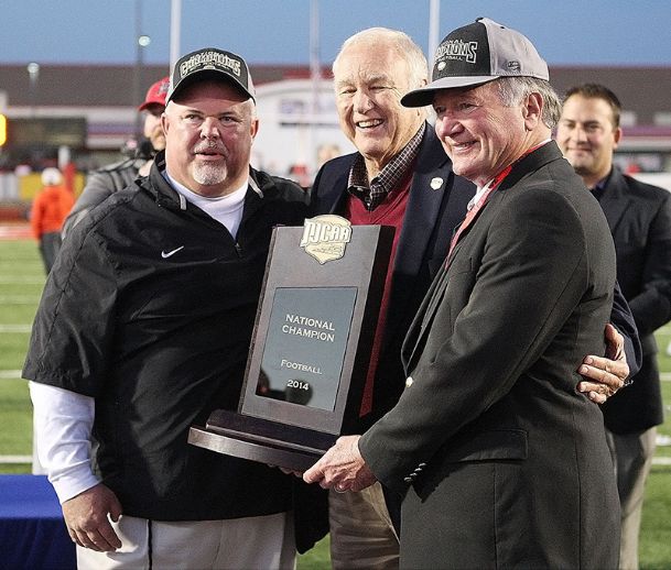 Trailer for Netflix series about EMCC football team online