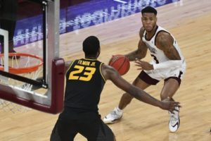 Stewart, Molinar help Bulldogs declaw No. 13 Tigers for upset victory