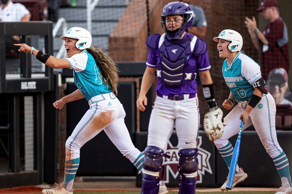 Paige Cook Drives In Winning Run As Mississippi State Softball Walks Off Central Arkansas The Dispatch