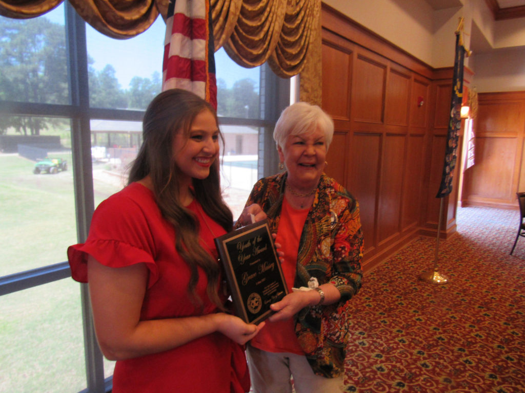 Students share experiences with family health issues, depression at Exchange Club Youth Awards