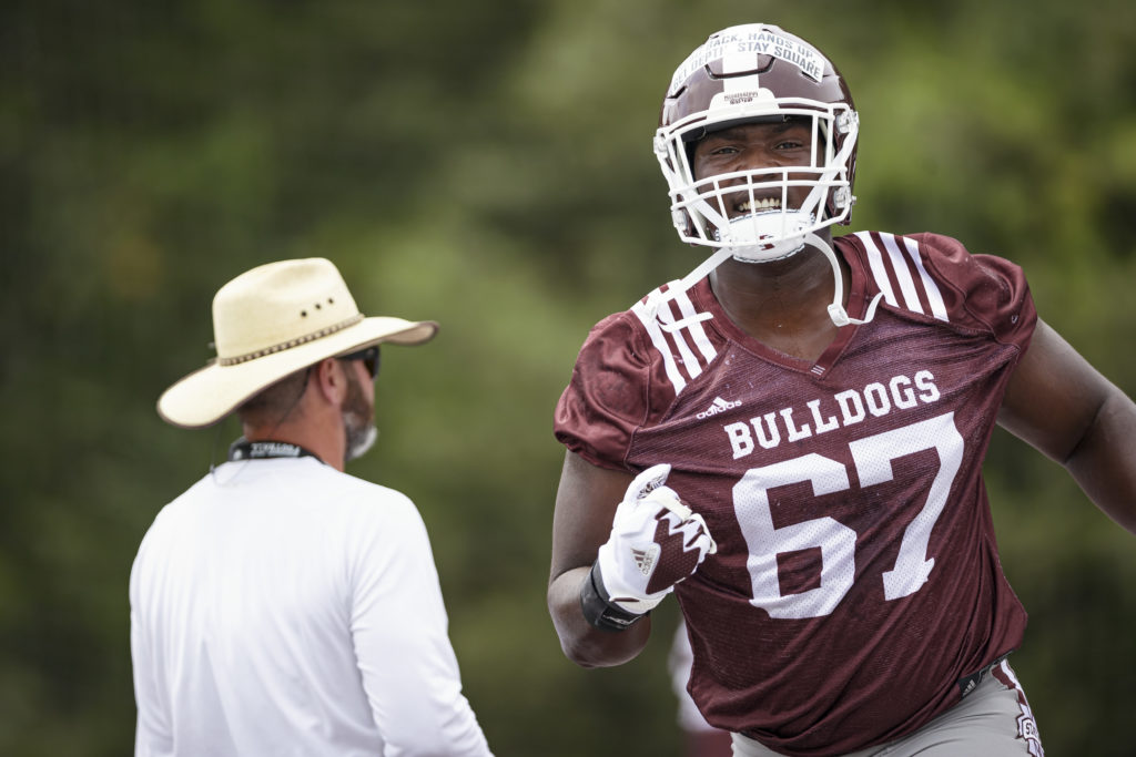 Mississippi State's Charles Cross Wins the 2021 Hull Trophy - SuperTalk  Mississippi