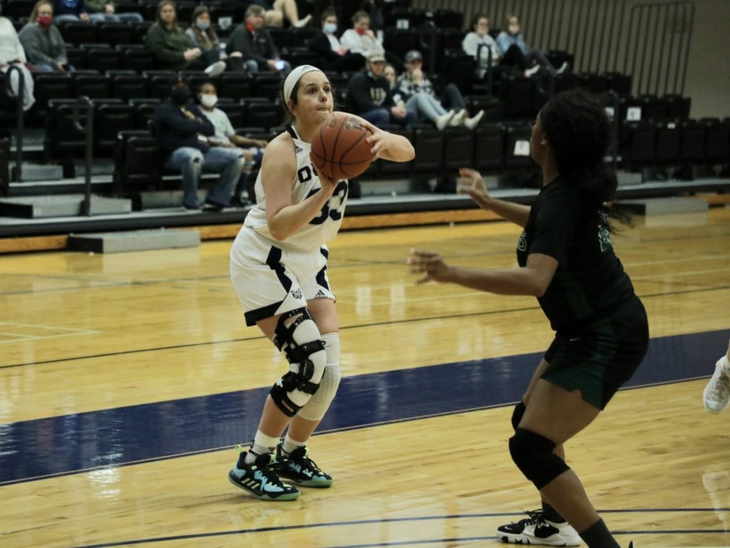With just seven players available, MUW women lose to Pioneers