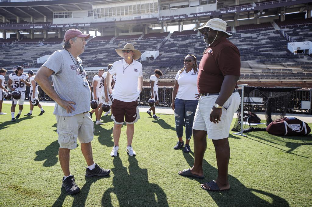 With an experienced Mississippi State team, Mike Leach expects improvement in 2022