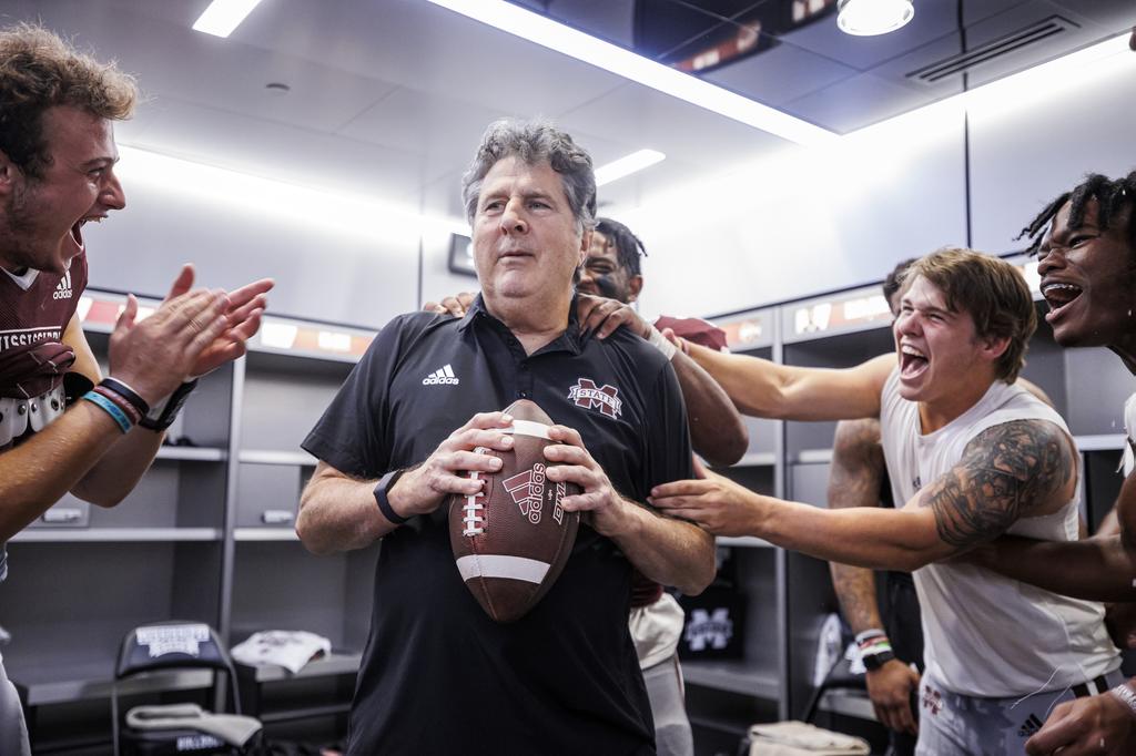 Mike Leach hopes not much will change as Mississippi State trades Texas A&M for Arkansas