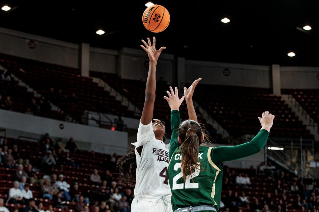 Mississippi State women’s basketball goes 1-1 at Puerto Rico Clasico, defeating Georgetown and losing to Nebraska in overtime