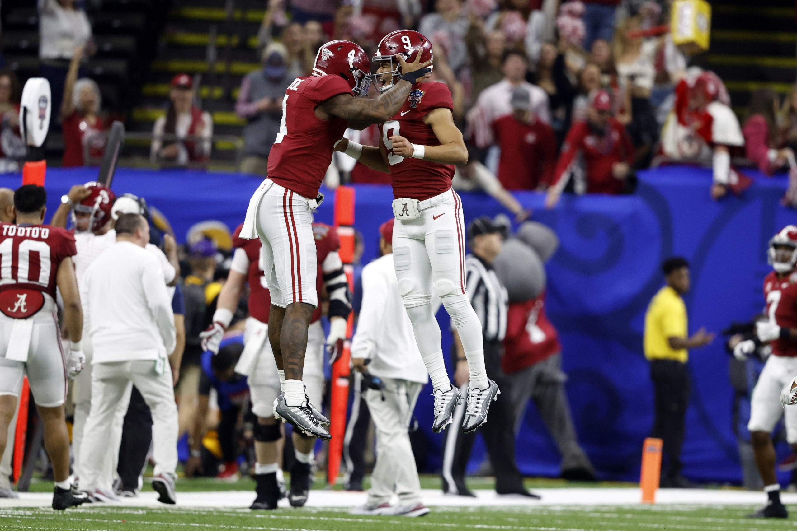 Alabama RB Jahmyr Gibbs vs Kansas State RB Deuce Vaughn 