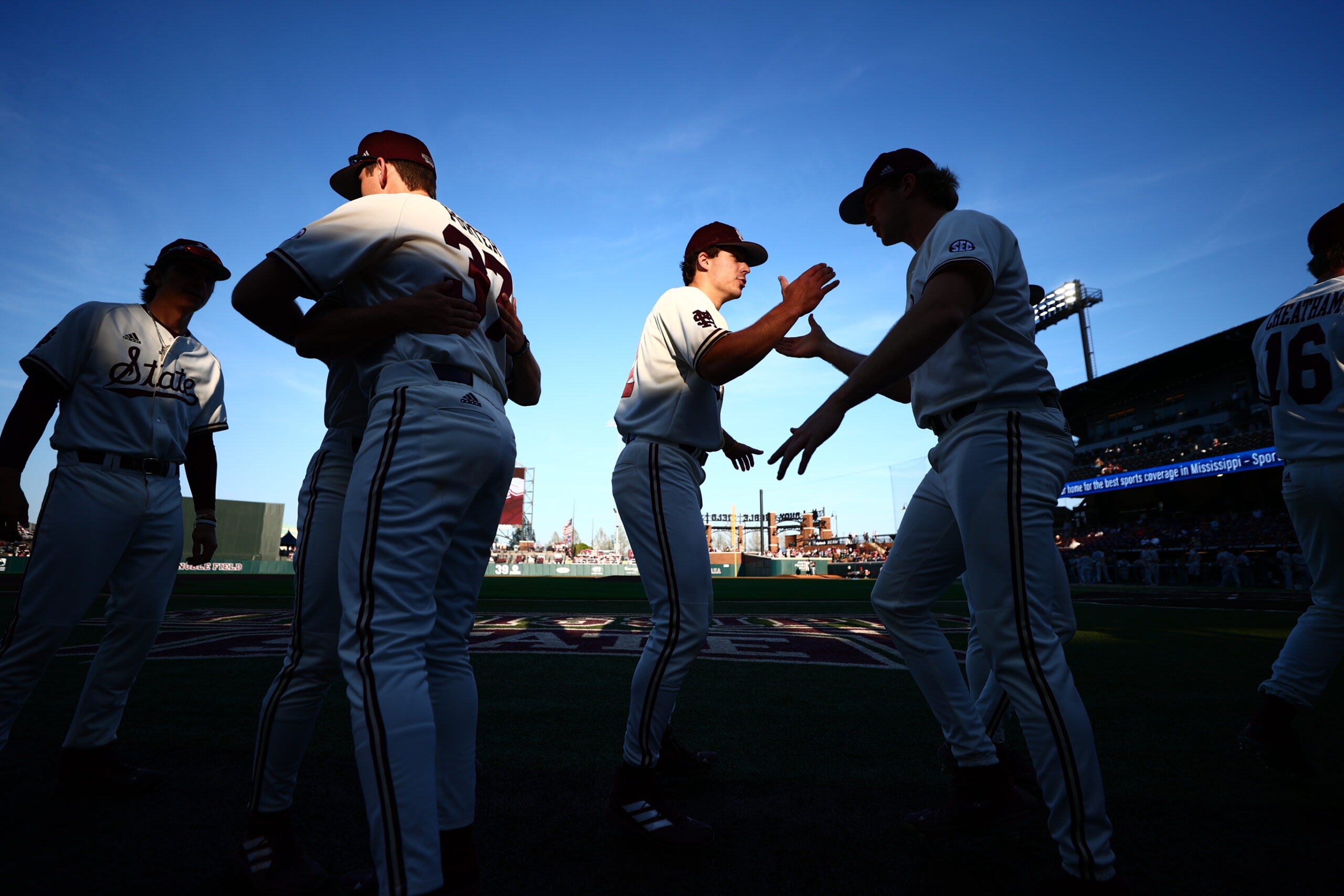 No. 16 Vol baseball swept by No. 5 Arkansas with 7-2 loss.