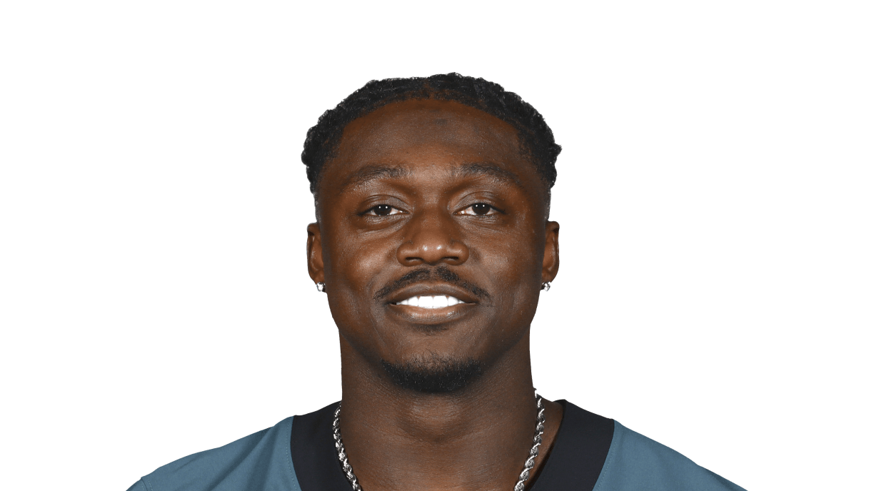 Chiefs LB Willie Gay Jr. recruits WR A.J. Brown