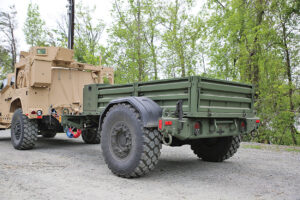Navistar to make 10,000 military vehicle trailers