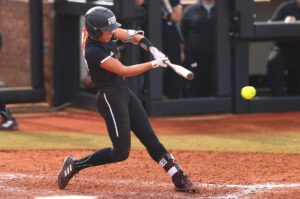 Softball: Aggies pitching overpowers Bulldogs in Saturday doubleheader