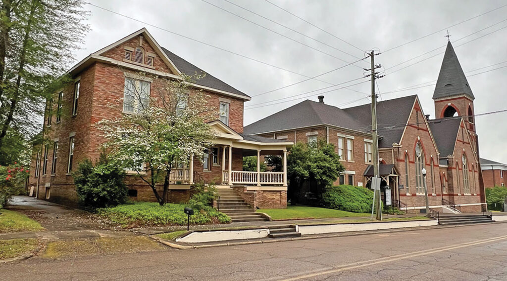 Old Main Street Presbyterian parsonage cleared for demolition