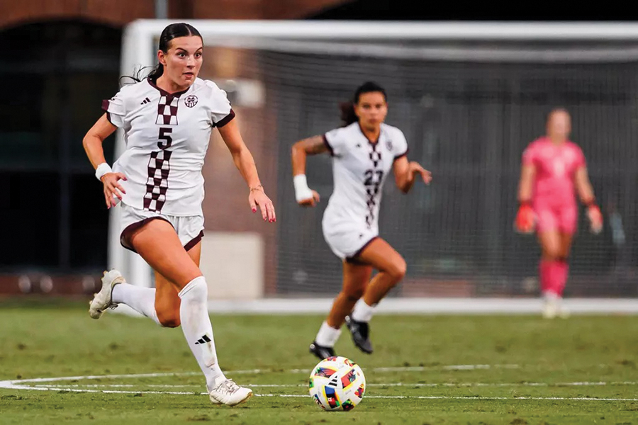 Perry and Anderson awarded SEC weekly honors for Friday performances