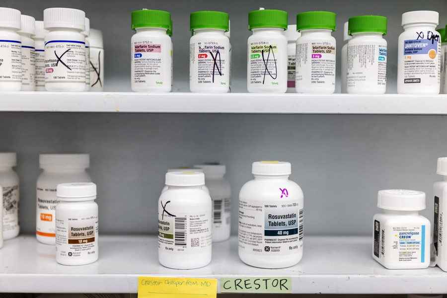 pharmacy near me open now